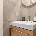 Alfama 2bdr Duplex W/ Balcony By Lovelystay Διαμέρισμα *